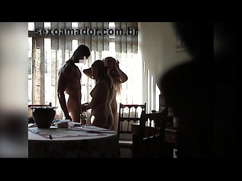 ❤️ Mmekọahụ enyi na-akpọ a ibu nwoke na a threesome na ya ❤️❌ Anal video ️❤